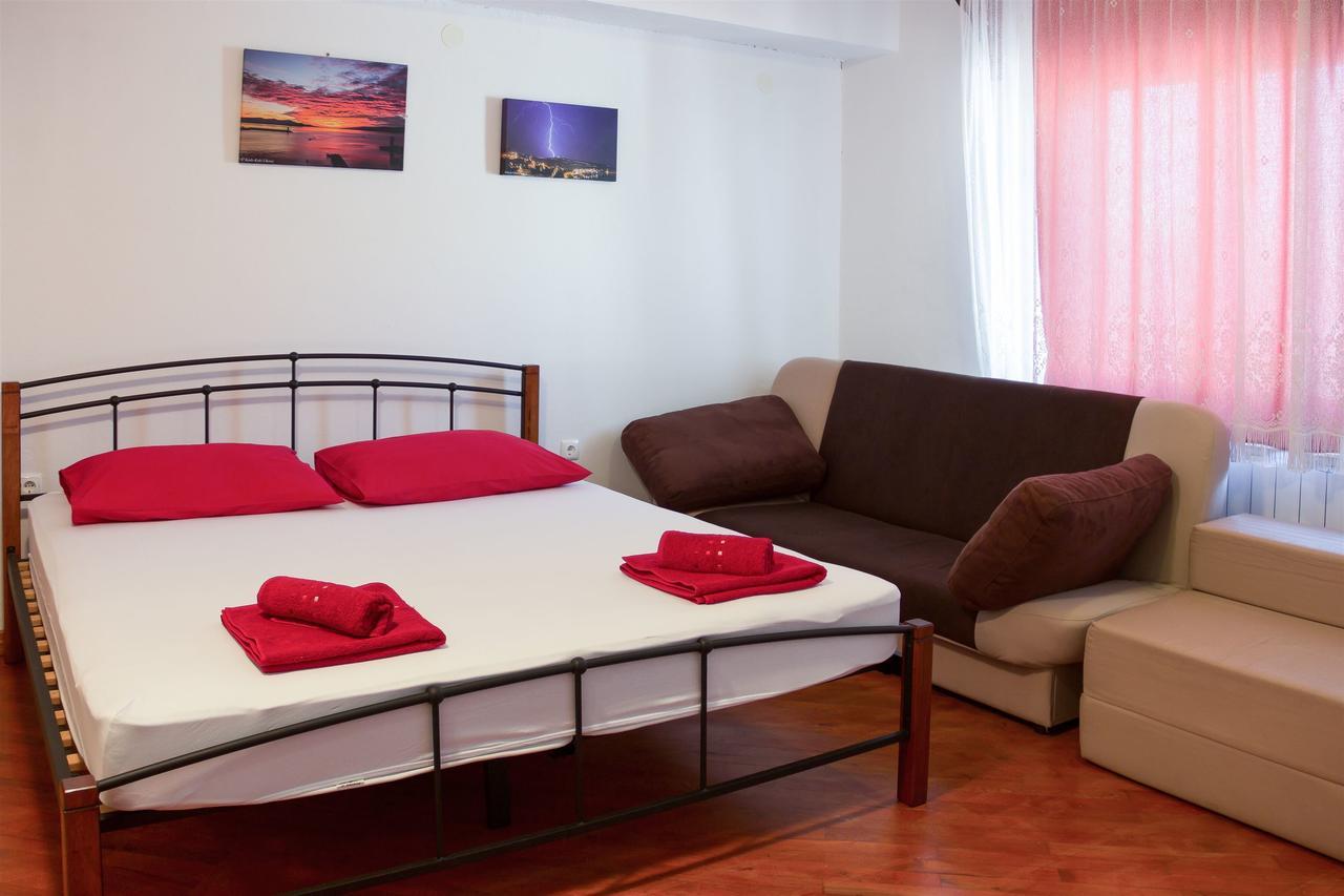 Apartments Marijana Senj  Eksteriør billede