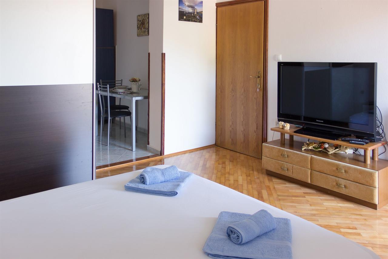 Apartments Marijana Senj  Eksteriør billede