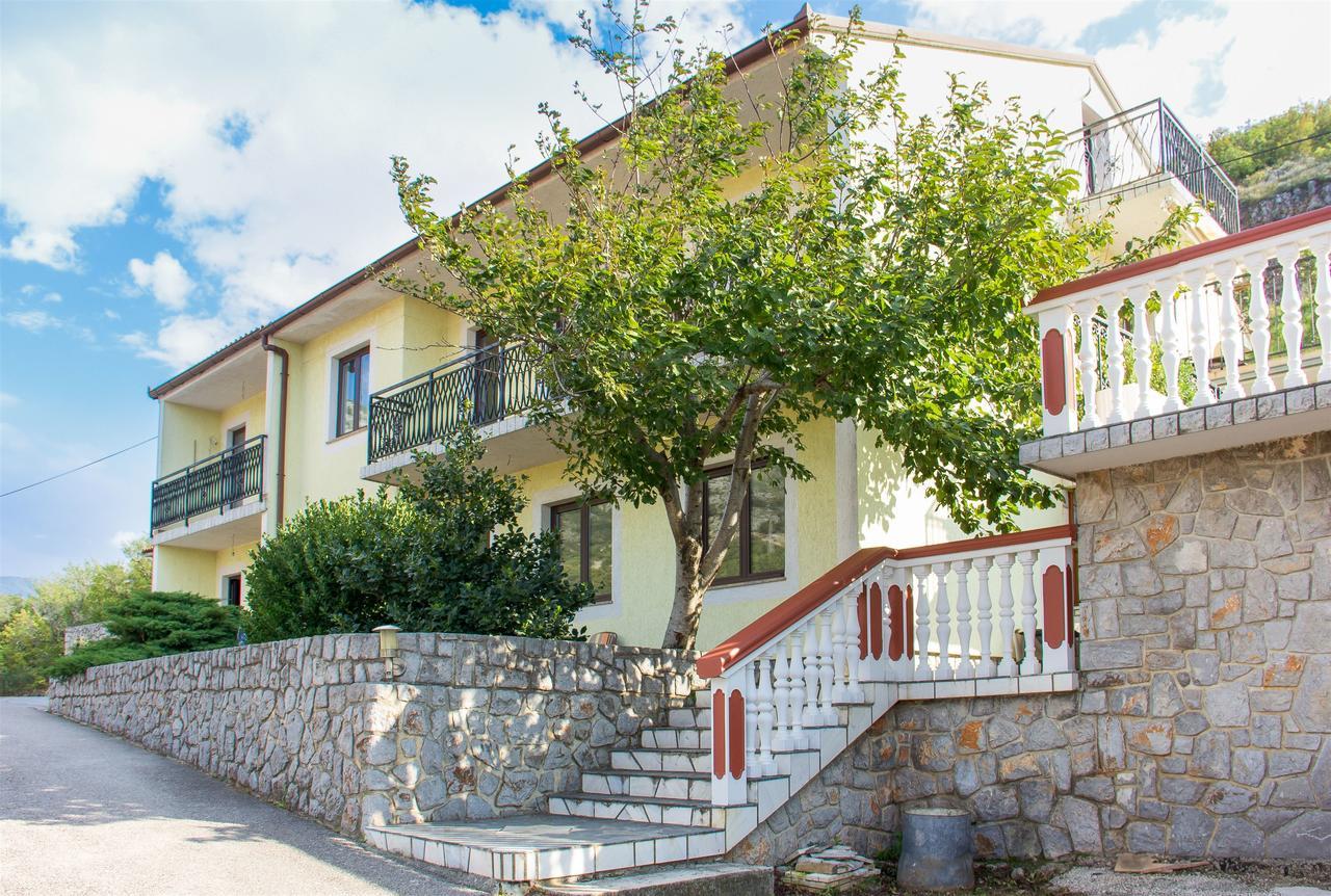 Apartments Marijana Senj  Eksteriør billede